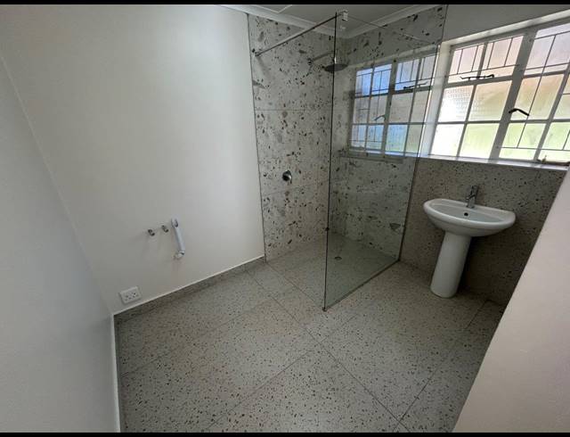 5 BEDROOM HOUSE FOR SALE IN NOORSEKLOOF